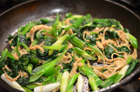 enoki spinach - add scallions