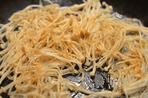 enoki spinach - enoki w giger powder